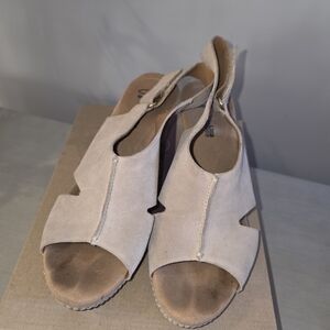 Clarks Tan Suede Open-Toe Sandals